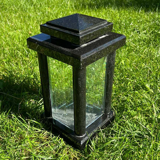 Grablaterne aus Granit, online vom Steinmetz kaufen