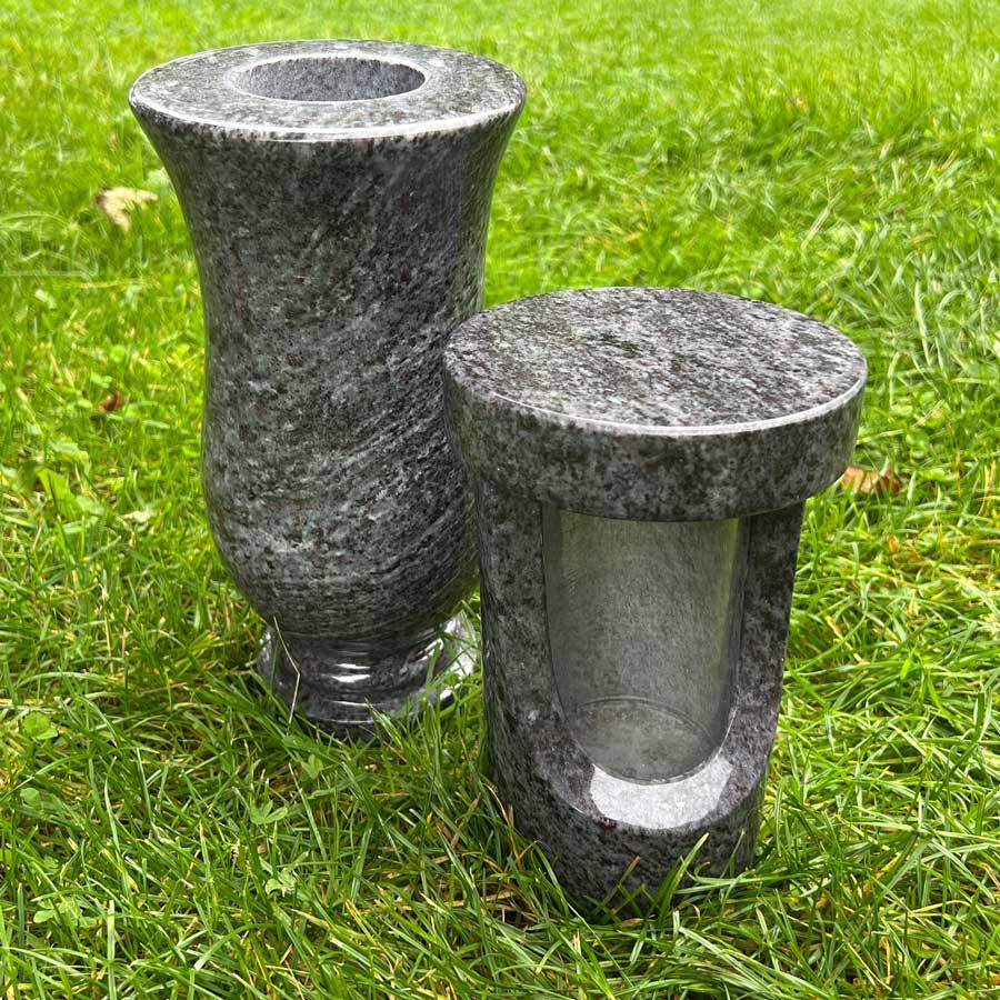 Grabvasen, Grablaternen aus Granit, Naturstein