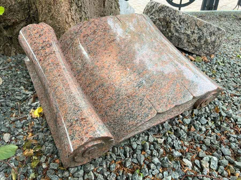 Grabstein Alkes (Schriftrolle, Lager) DeinSteinmetz.de