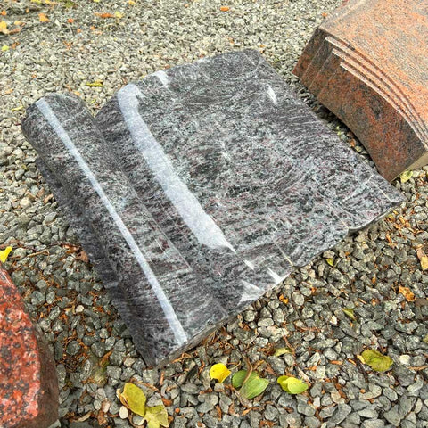 Grabstein Alkes (Schriftrolle, Lager) DeinSteinmetz.de