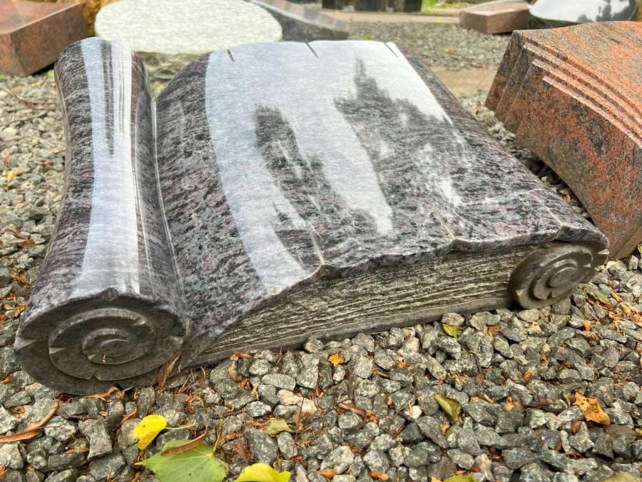 Grabstein Alkes (Schriftrolle, Lager) DeinSteinmetz.de