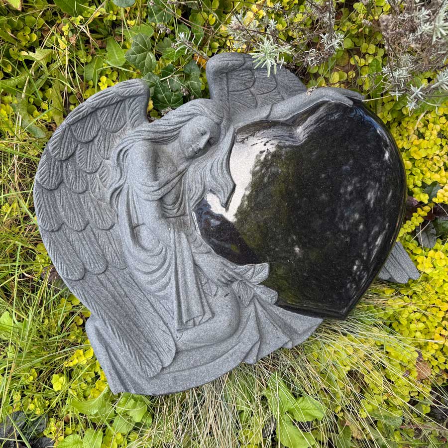 Engelgrabstein, Liegestein, Grabkissen, Kissenstein, Granit günstig online kaufen
