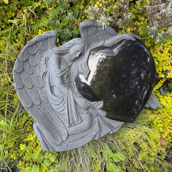 Engelgrabstein, Liegestein, Grabkissen, Kissenstein, Granit günstig online kaufen