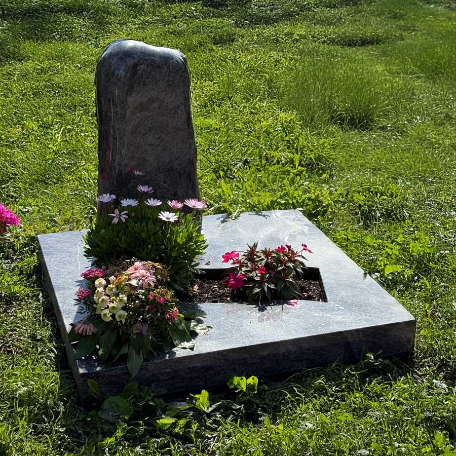 Urnengrab, Urnengrabanlage, Urnengrabstein, günstig online kaufen inkl. Aufbau