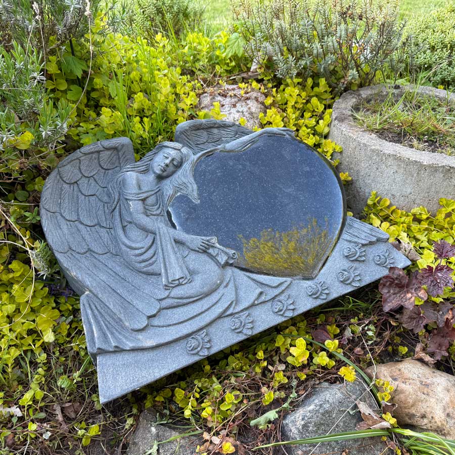Engelgrabstein, Liegestein, Grabkissen, Kissenstein, Granit günstig online kaufen